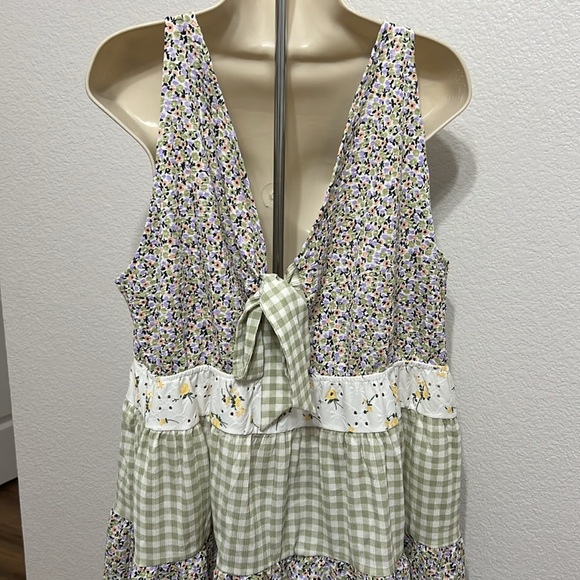 Fun romper - Picture 3 of 3